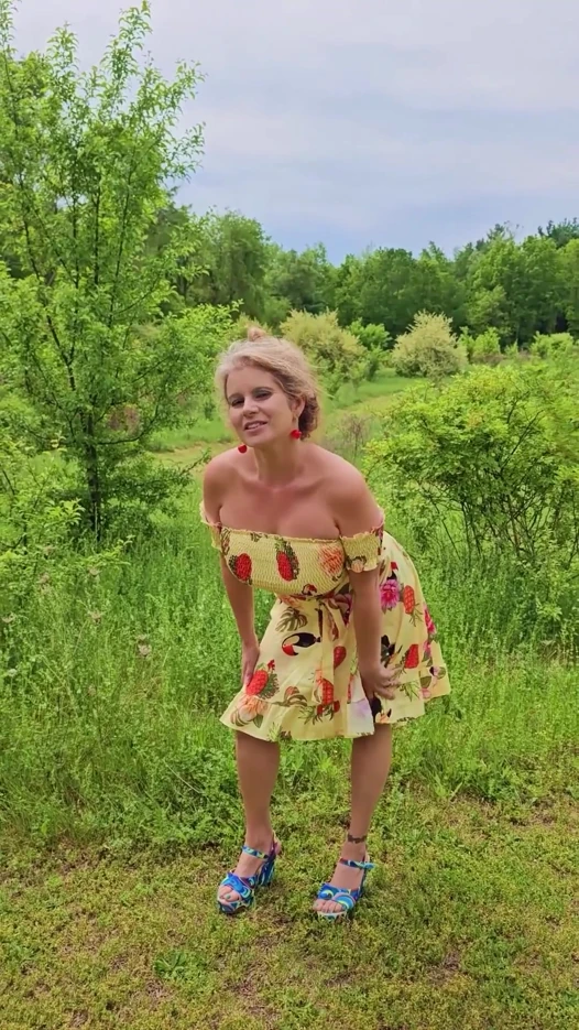 This Housewife has VERY BIG TITS compliation from ONLYFAN PAGE