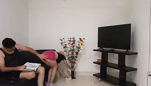 OPERATION CLEANING : Asian woman from India cleans house while fucking with her boss a man from Thailand