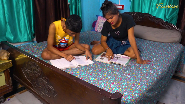 Desi bhai ne apne behan ko full nanga kar ke choda (Hindi audio)