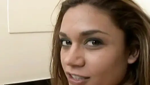 Tatlı ağzı için canavar bir yarak