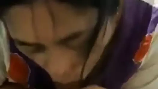 Endonezya konumundan Ani irawan (Endonezya dili)