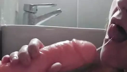 Sıcak bir kızın en iyi oral seks