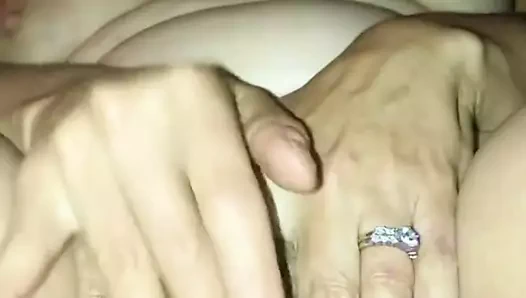 Jenny sert mastürbasyon!