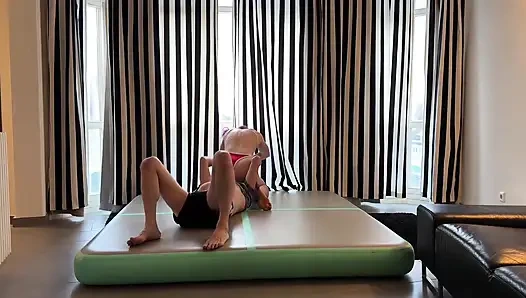 Karma güreş, yüz oturma