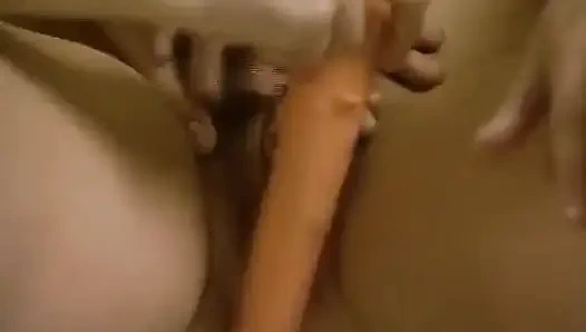 Almanya'dan lezbiyen kızlar birbirleriyle oynamak zorunda