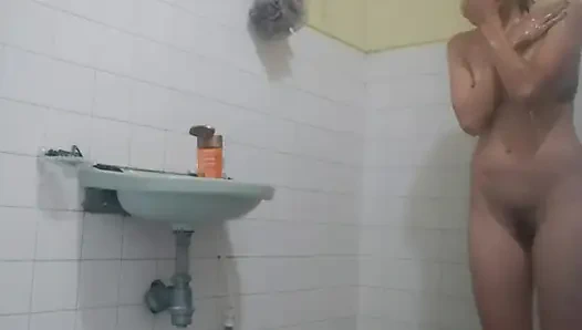 Banyoda yağ masajı