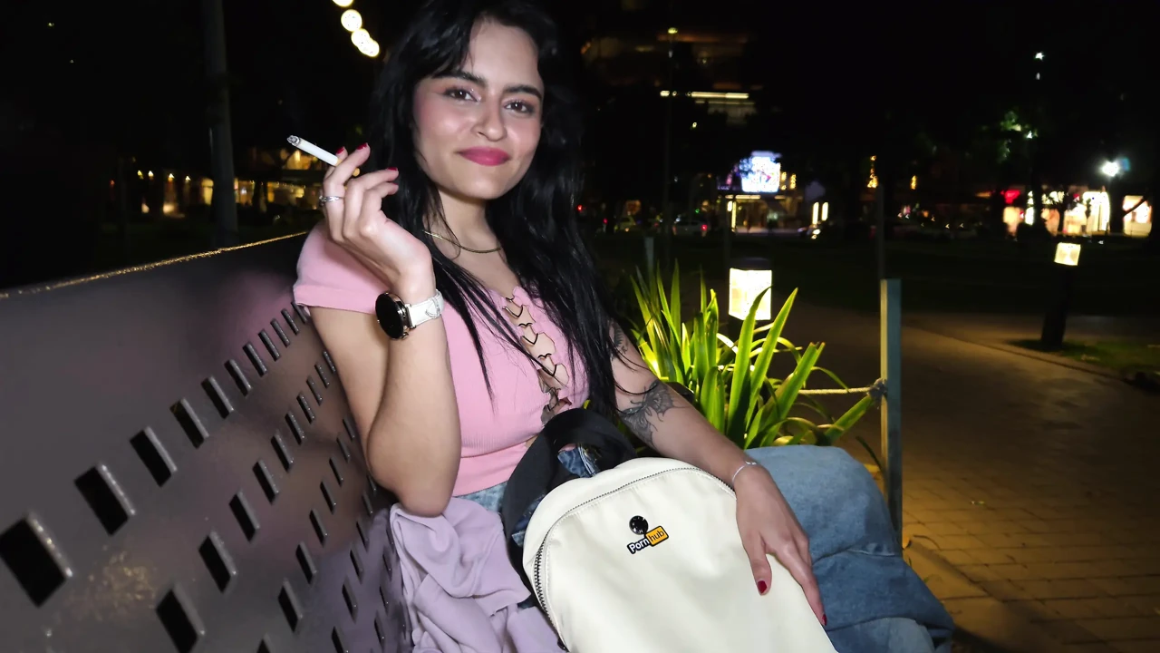 Amatör Halka açık Pikap: Pornhub Sırt Çantalı Latin Hayran Gırtlağına Kadar Sakso Çekiyor Ve Ham Dölleniyor