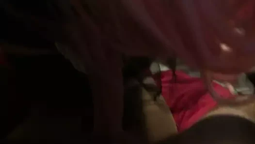 Tv emme asılı spunky horoz ve eyersiz anal seks