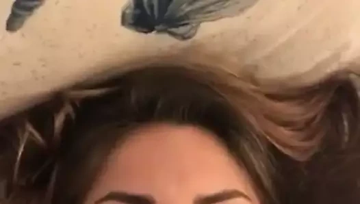 Onu büyük horozumun altından seviyorum...kutsal molly