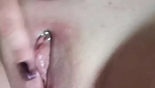 Pornodevil13 . Birleşik Krallık milf onu deldi kedi ile oynuyor