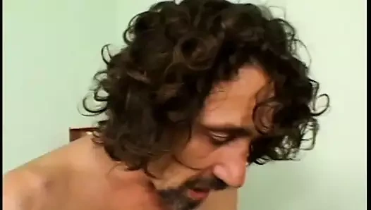 Pis civciv içinde siyah tozluk Assfucked tarafından iki musluklar