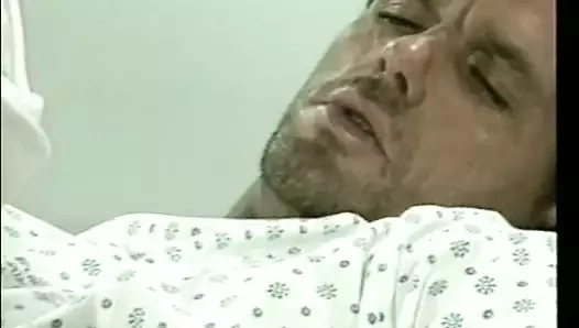 L'infermiera porta la Vo...