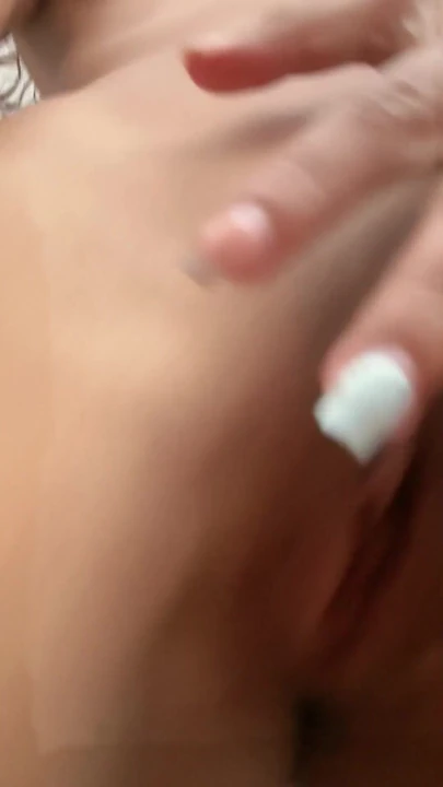 Обязательный для просмотра момент от "сексуальной миниатюрной жаждущего жесткого члена"