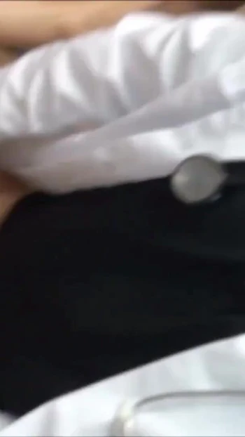 Обязательный для просмотра момент из "немецкий доктор соблазняет тинку и бойфренда потрахаться в больнице"