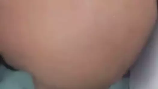 Siyah civciv sikikleri ona yapay penis