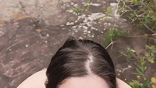 Bakış açısı - Lezzetli oral seks ve harika bir manzara... Ama dışarıda birinin yanından geçtiğinden ölene kadar korktum hehe