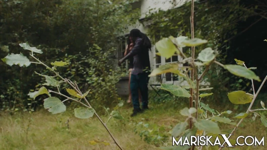 Mariskax mariska kocası tarafından bir bbc'ye teklif edildi