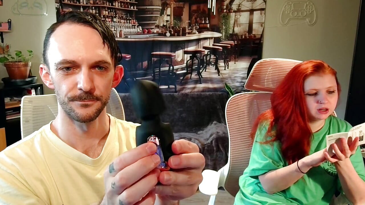 Gokipa vibratör ve salıncak glans eğitimi penis eğitmeni kutu açıyor