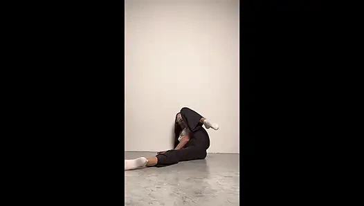 Sıkı taytlı tanrıça yoga zamanı