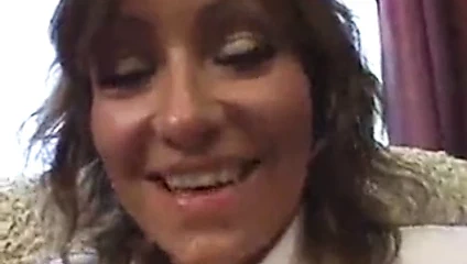 Seks aç kız besleme horoz