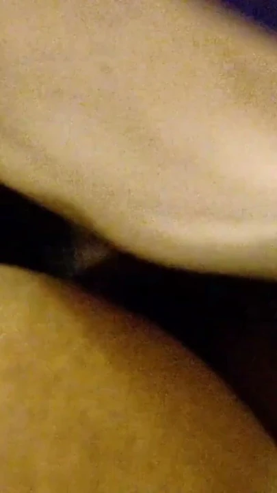 IR 240 lb siyah BBW üvey anne, kıllı amıyla 100 lb beyaz üvey oğluna kendini siktiriyor. (SES YOK | Bölüm 1