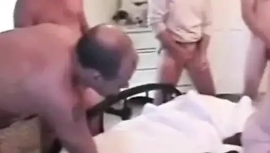 Aldatılan orta yaşlı seksi kadın - aldatan evli kadın