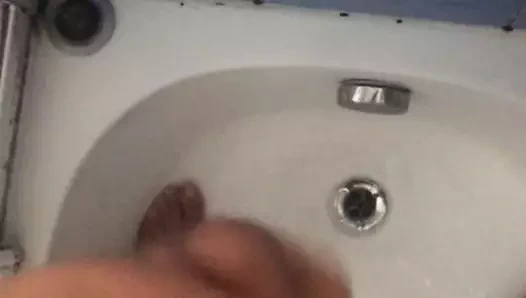 Banyoda masturbasyon..