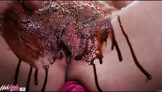 Kız arkadaşım erkek arkadaşımla sert seks yapıyor