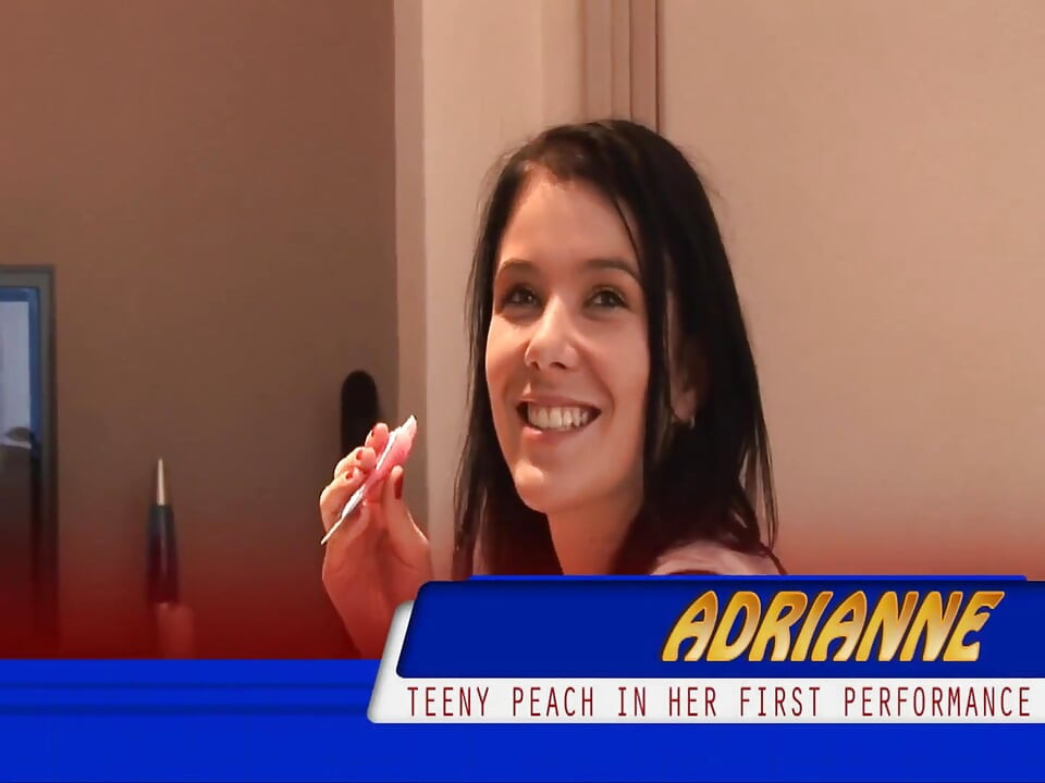 Adrianne tarafından wet and puffy