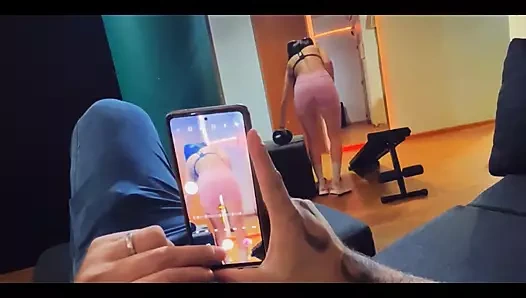 Sonunda onu sikmeyi başardım. Bu kaltak inanılmaz