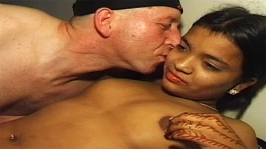 Ilk zaman ırklararası büyük çük porno için Hint genç