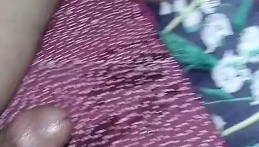 Desi yenge ki gand mari dosto kesi lagi sevmek coment kare