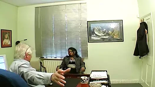 Abanoz amatör filme at gerçek porno döküm seçmelere