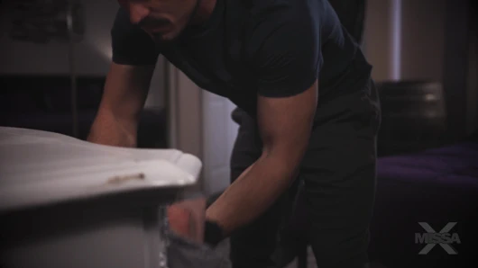 Missax - Ben Seninim, Üvey Oğul - Ophelia Kaan