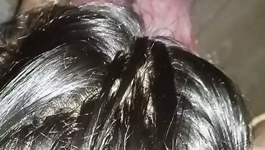 Anal emiyor ve domalarak sikişiyor