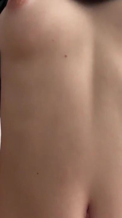 Sapık Üvey Kız Kardeş, Orgazma Ulaşmak İçin Üvey Erkek Kardeşini Kullanıyor! POV Cowgirl | Klip 1