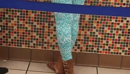 Açık mavi taytlı balon ganimet