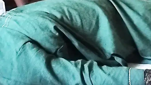 Üvey kız kardeşimle yakın çekim sikişiyorum