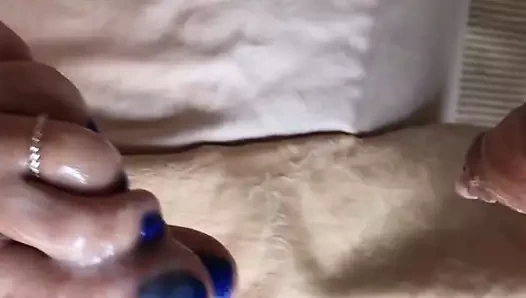 Mavi ayak parmaklarında sır