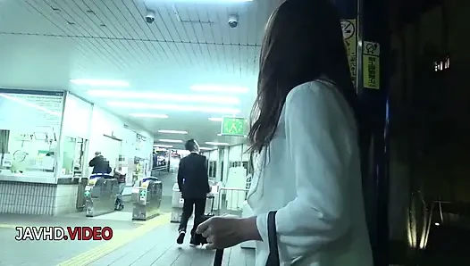 Shiona Suzumori'nin yoğun Asyalı azdırması vahşi sikiş seansı ile bitiyor