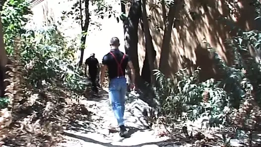 Hardcore yumruk ve işemek aşağılama için baba usta