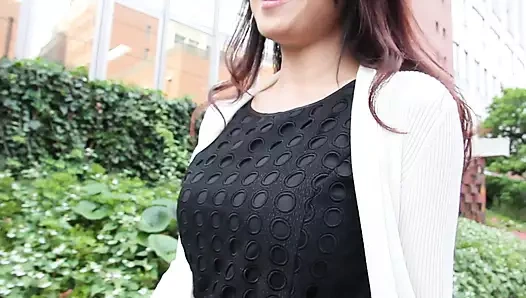 M626G11 Güzel bir evli kadın normalde av'de görünür!