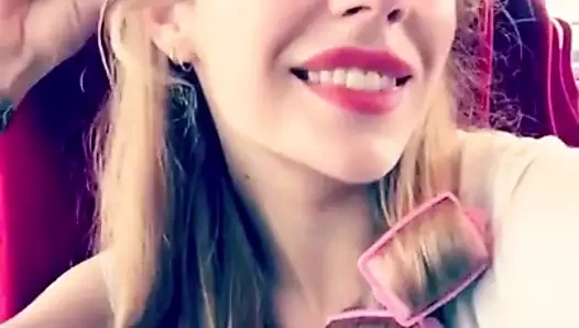 buklelerimle poz vermek