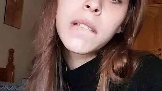 18yo genç parmaklar kedi