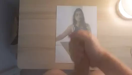 Anahi için boşalma anısına 2