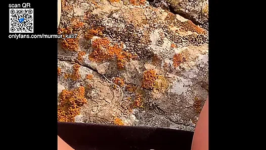 DOĞA KORUMA ALANı IÇINDE ÇıPLAK YÜRÜYOR