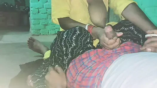 Pakistanlı büyük memeli üvey anne tesisatçı tarafından sikiliyor