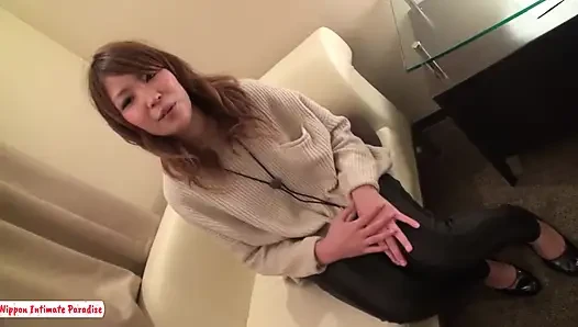 Sevimli Gyaru durmadan çığlık atarak içine boşalıyor. Yumuşak göğüsler, kalın vücut, fışkırtma kazandı ft stop!