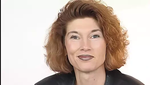 Milf ile güzel dövmeler sikikleri ona deldi am