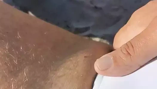 Halk plajında ​​bebek bezi